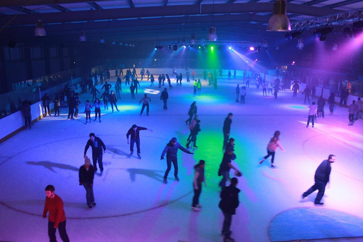 Win a Family Ticket to PLANET ICE at Christmas Market Raffle!
